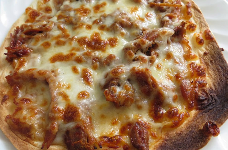 pulled-pork-tortilla-pizza